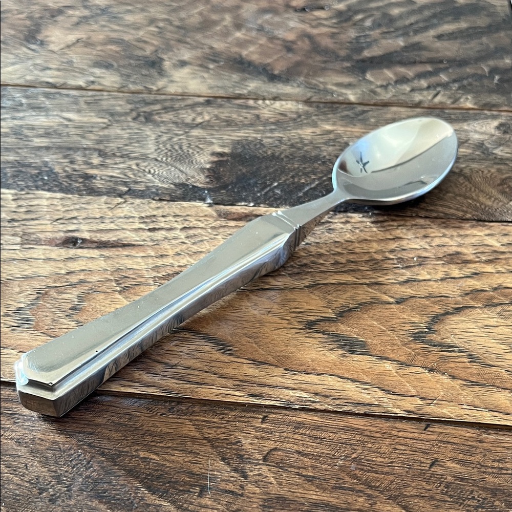 Vive Weighted Parkinson Spoon (1)